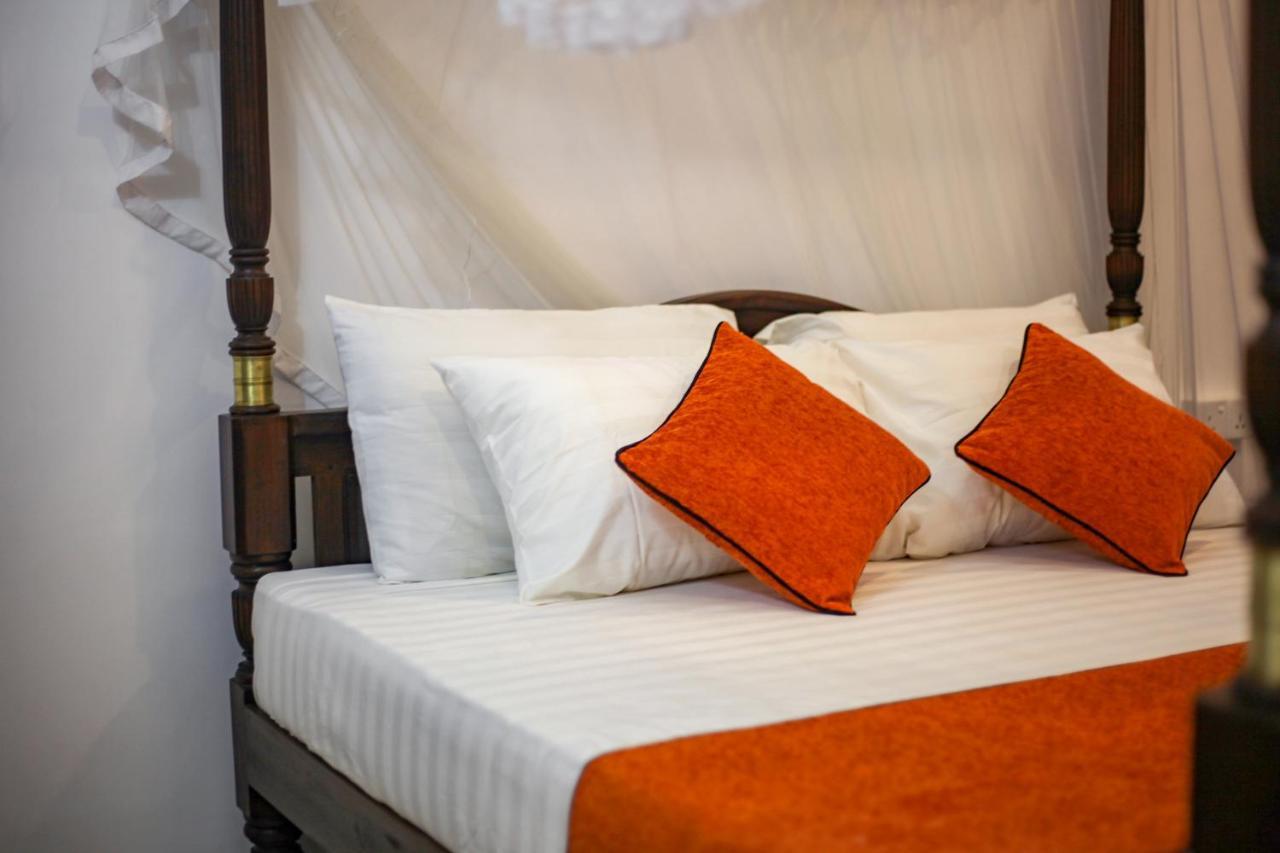 Mimoza Mirissa Bed & Breakfast Exterior photo