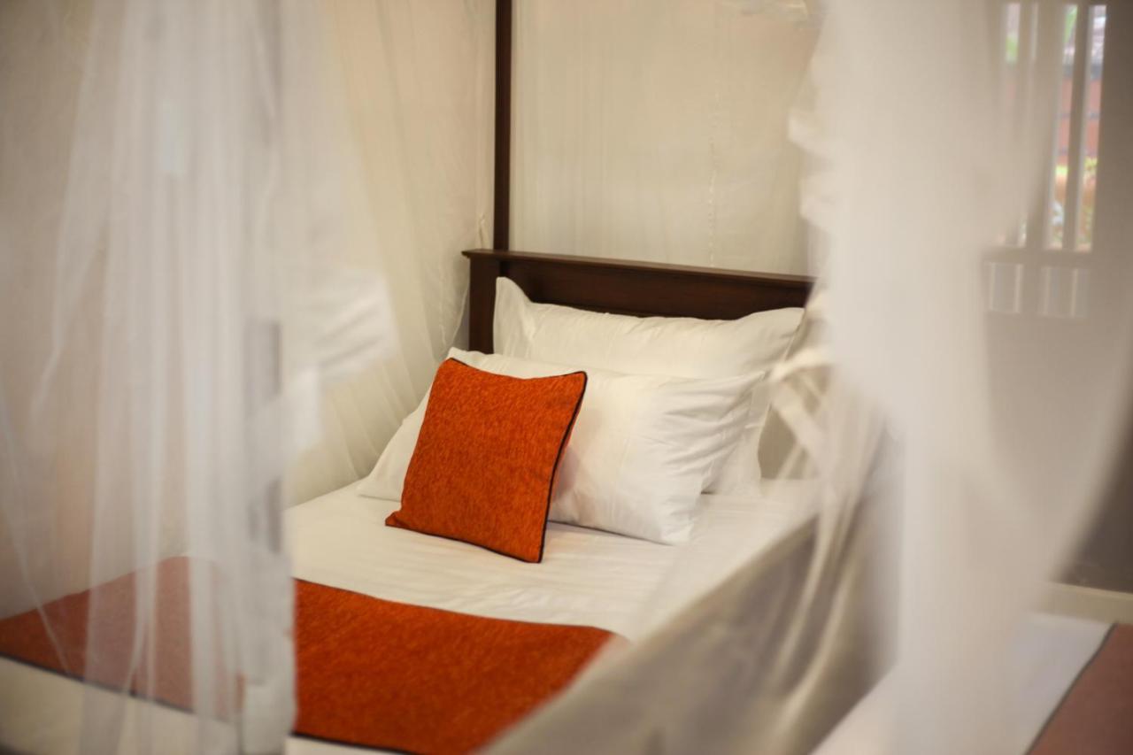 Mimoza Mirissa Bed & Breakfast Exterior photo