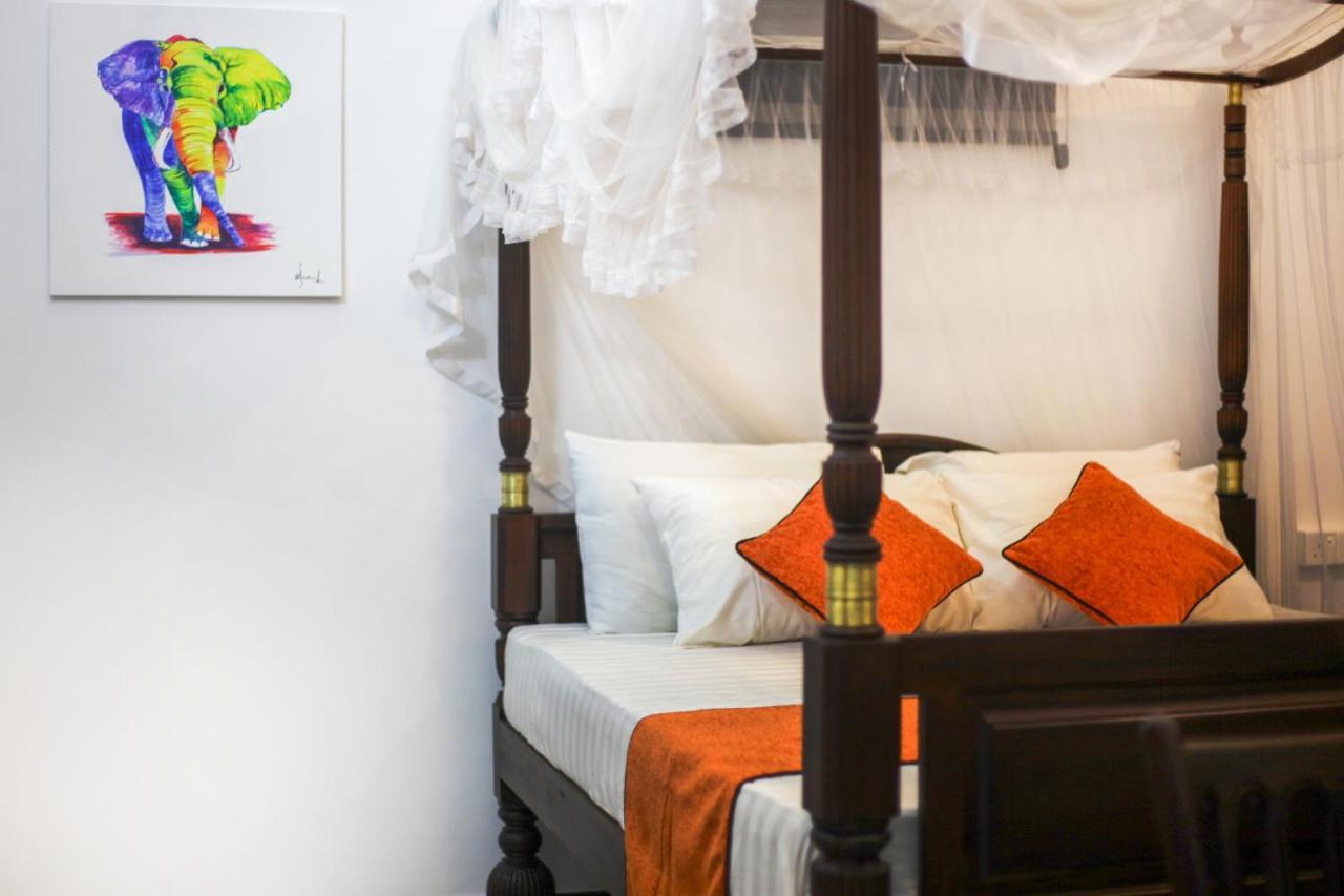 Mimoza Mirissa Bed & Breakfast Exterior photo