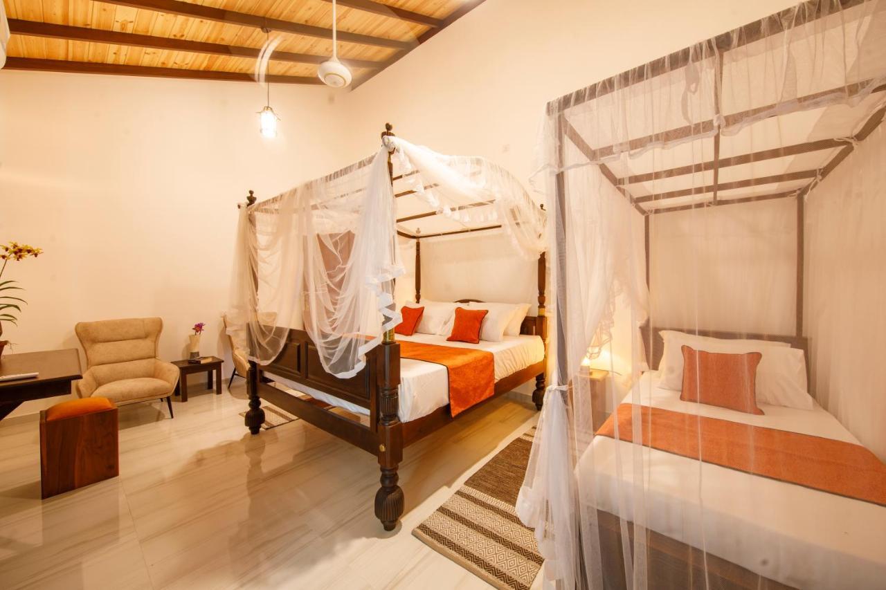 Mimoza Mirissa Bed & Breakfast Exterior photo